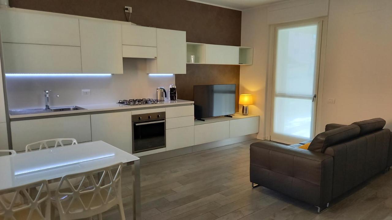 Home Sweet Home Pessano con Bornago Εξωτερικό φωτογραφία